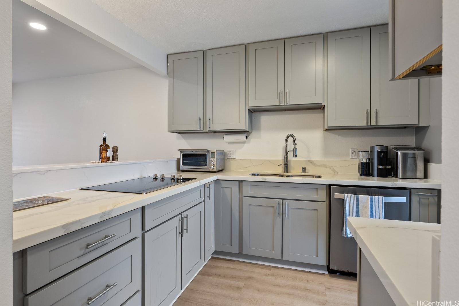 92-1064 PALAHIA Street  Unit 9