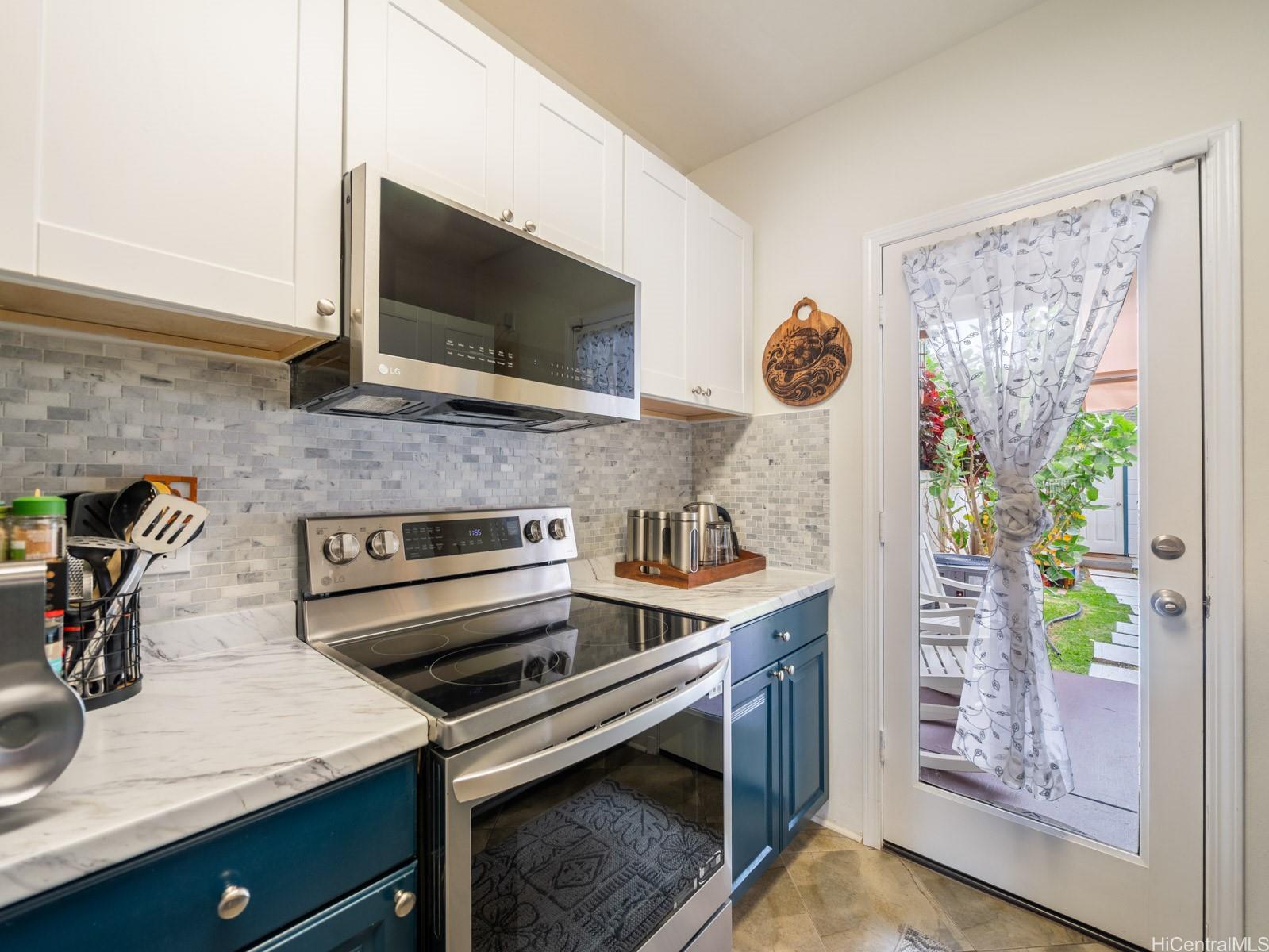 91-1025 Kaileolea Drive  Unit J3