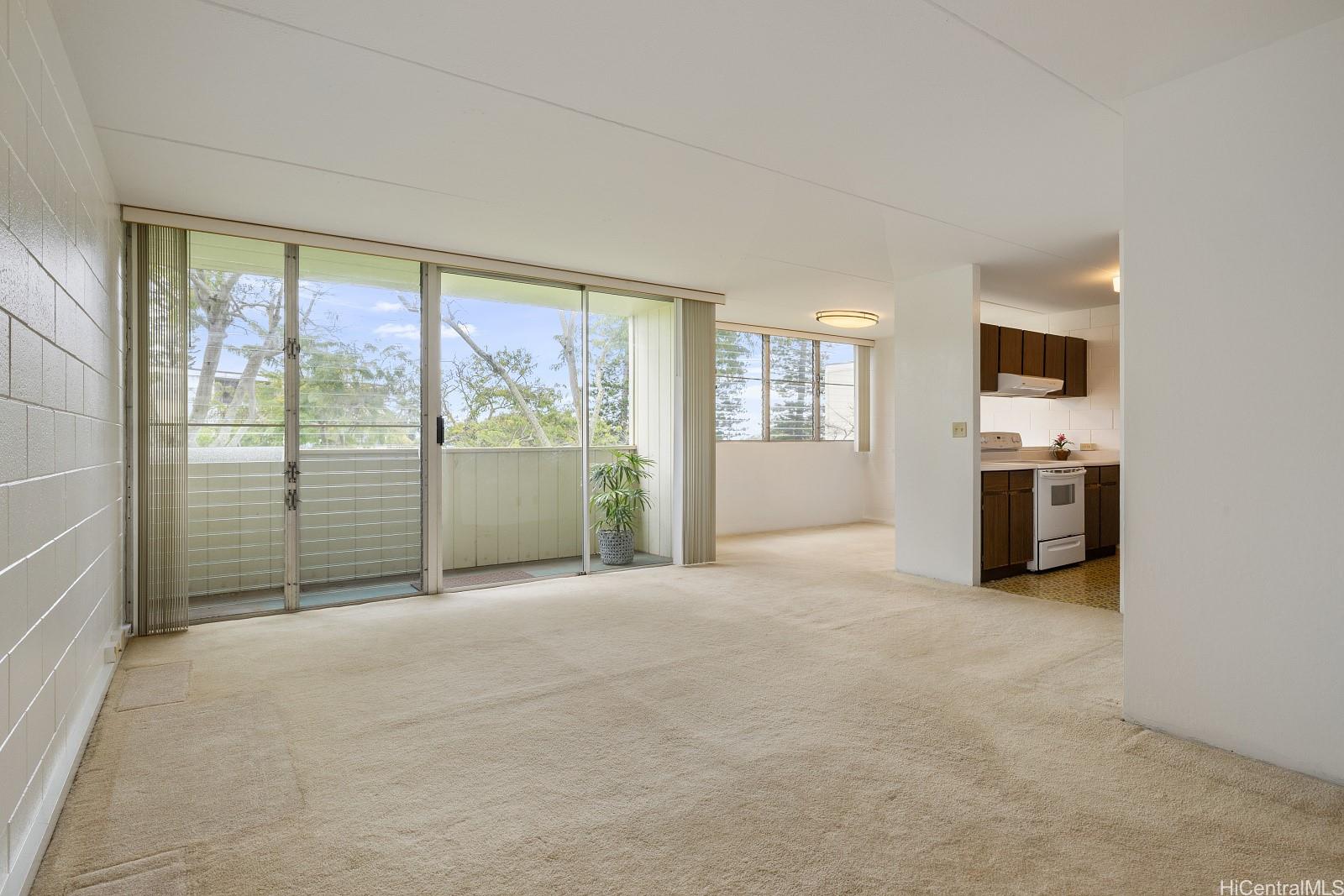 95-015 Kuahelani Avenue 218