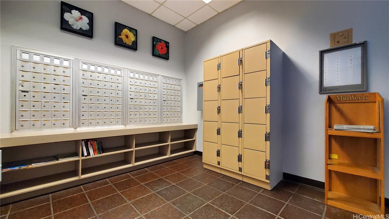2825 S King Street  Unit 201