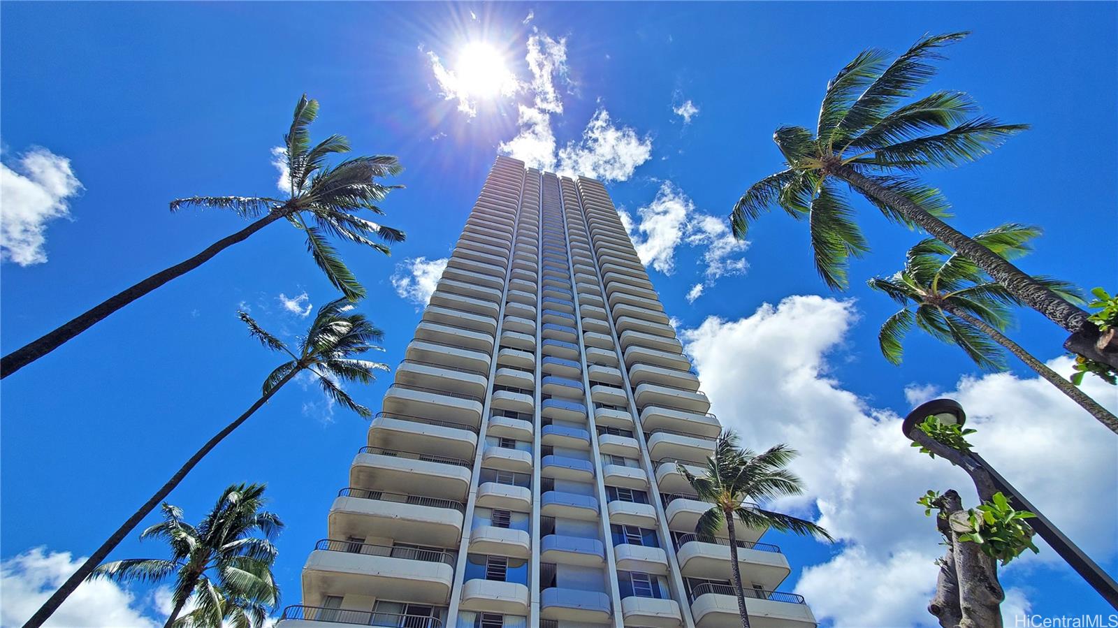 2825 S King Street  Unit 201