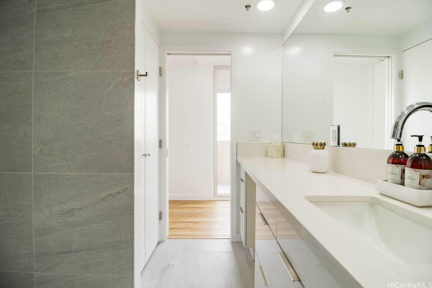 364 Seaside Avenue  Unit 901
