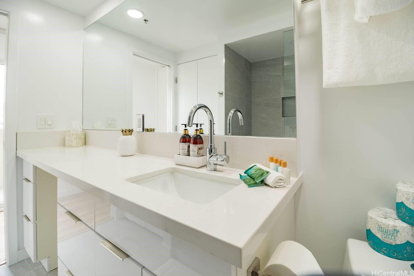 364 Seaside Avenue  Unit 901