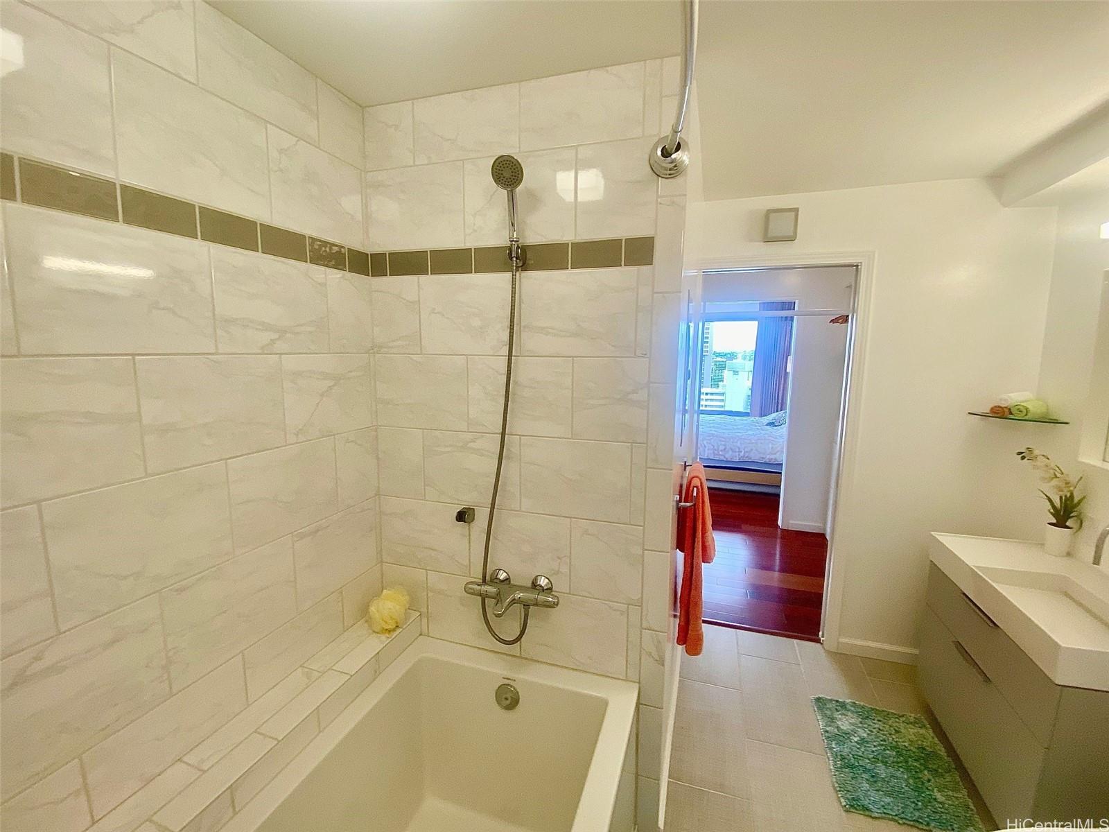 1778 Ala Moana Boulevard  Unit 3306