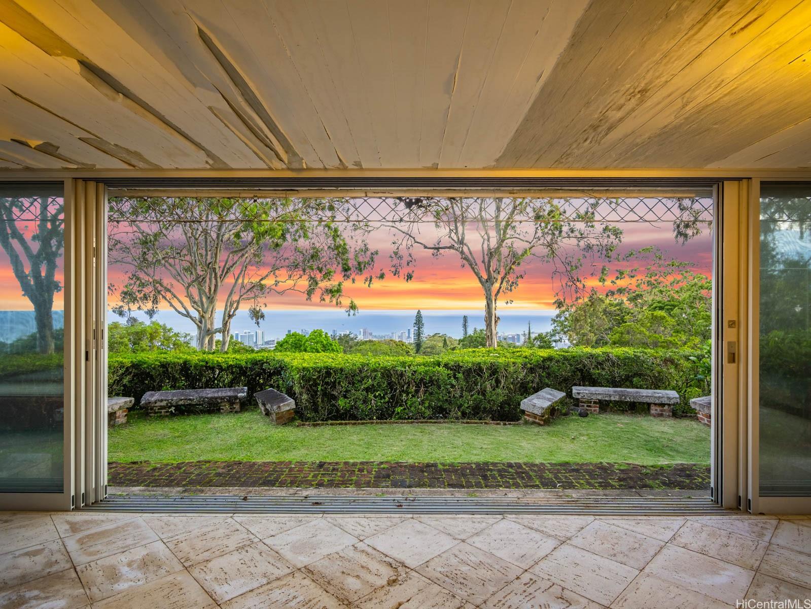 3330 Tantalus Drive