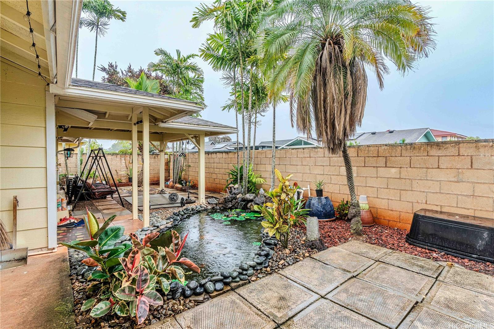 Photo 3 of 22