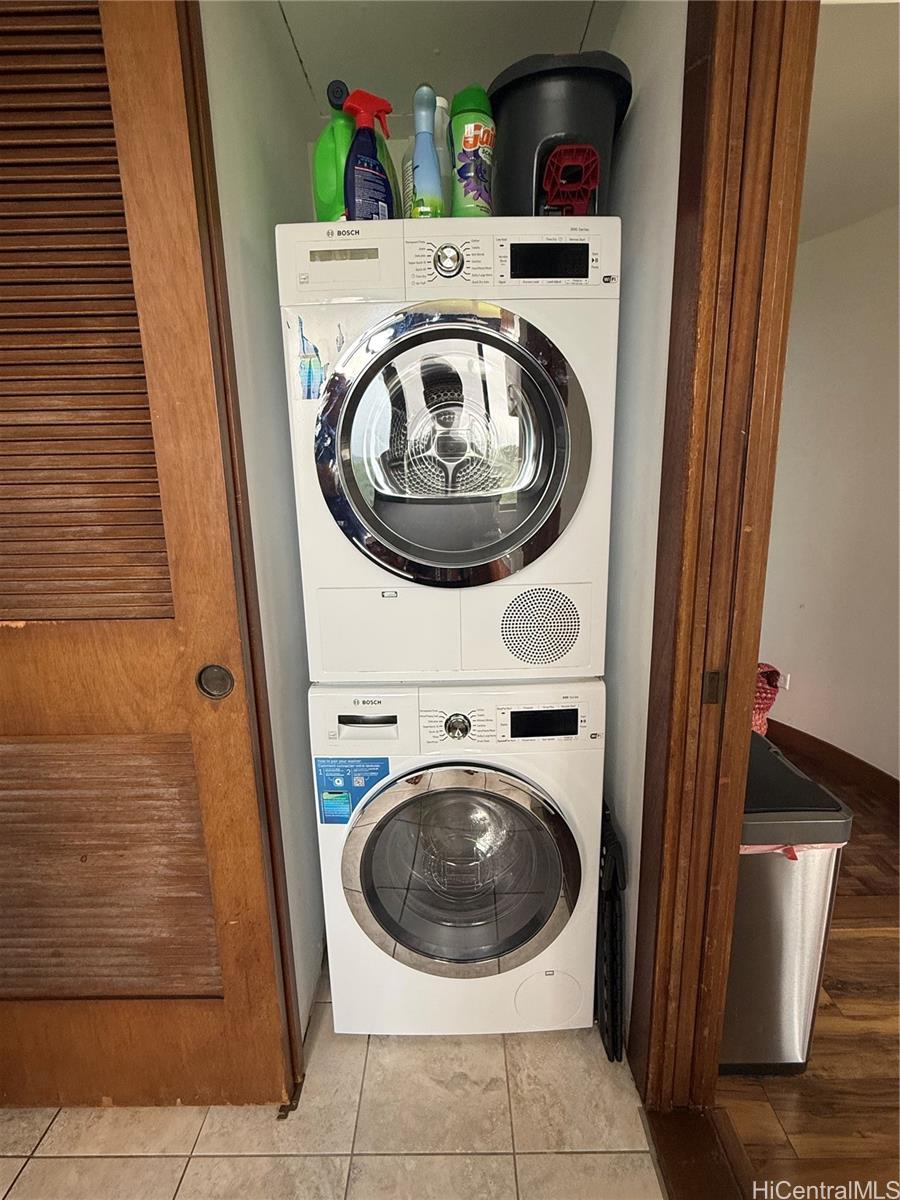 Photo 9 of 20