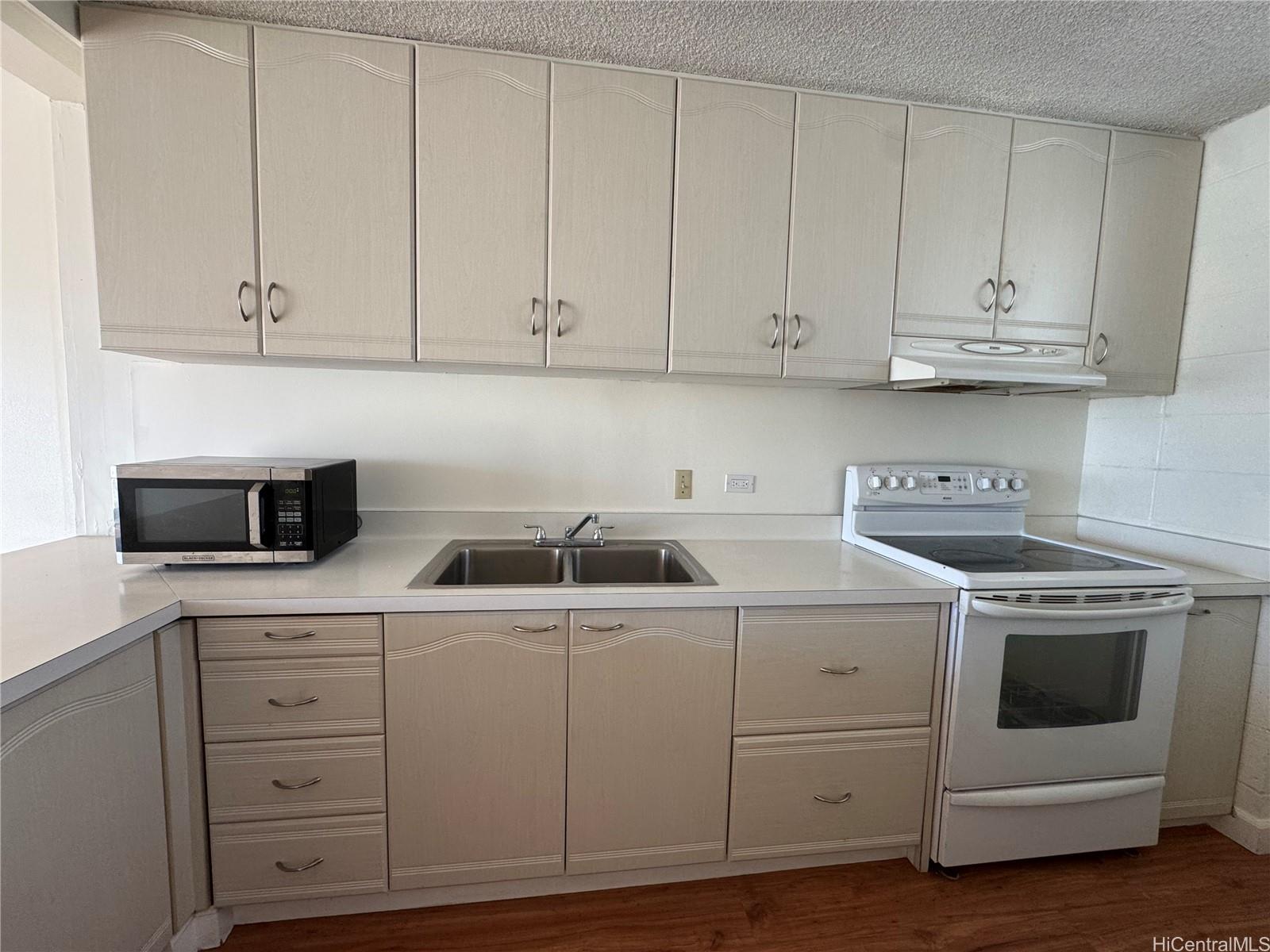 1515 Ward Avenue  Unit 1003