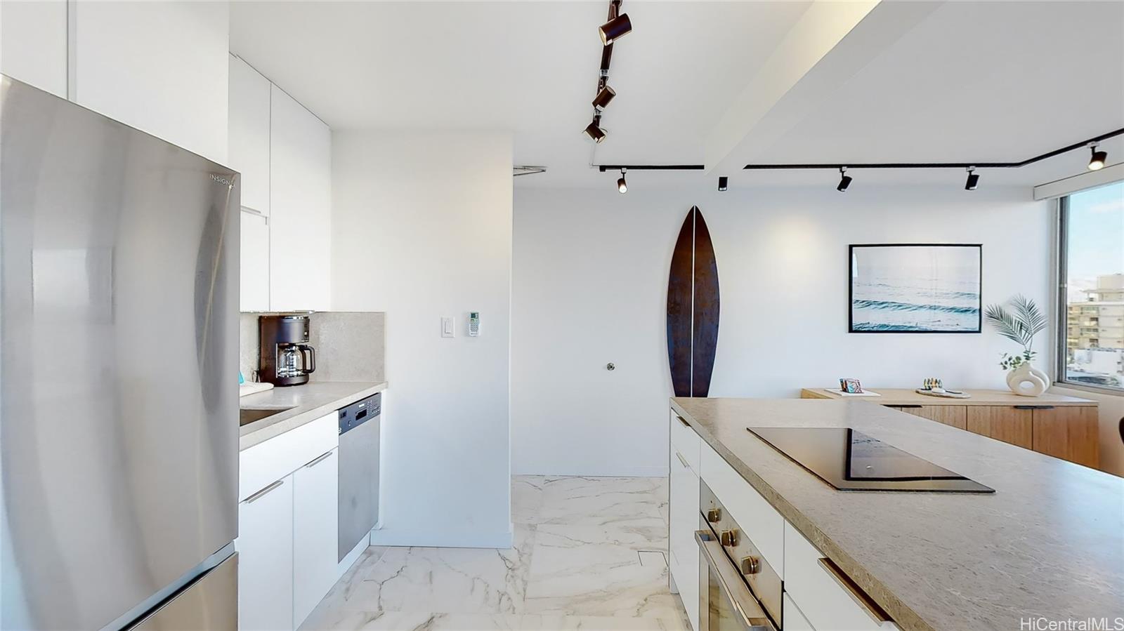 2427 Kuhio Avenue  Unit 1403
