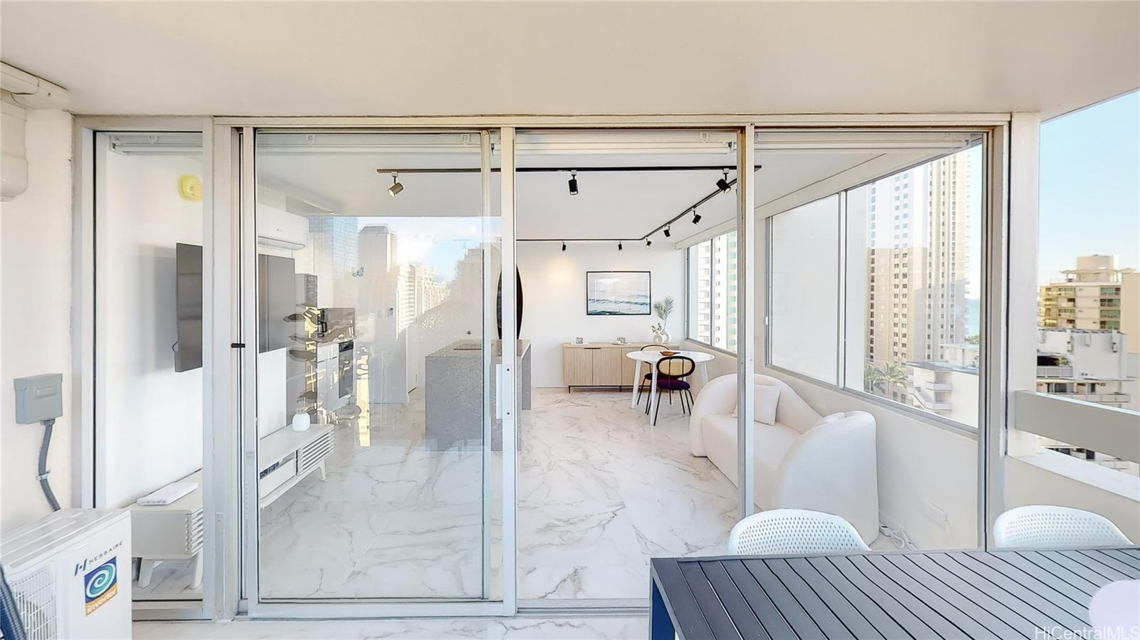 2427 Kuhio Avenue  Unit 1403