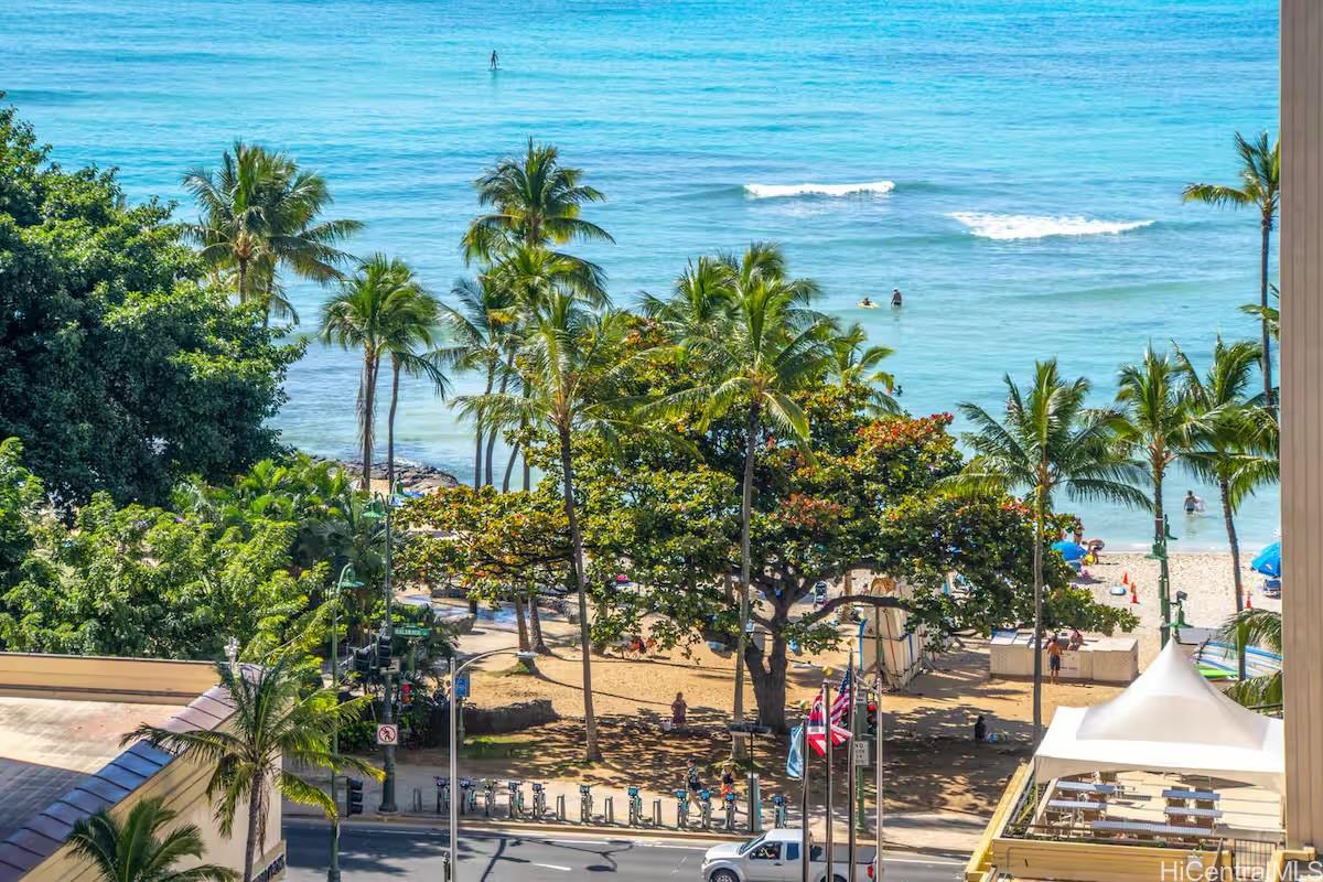 2427 Kuhio Avenue  Unit 1403