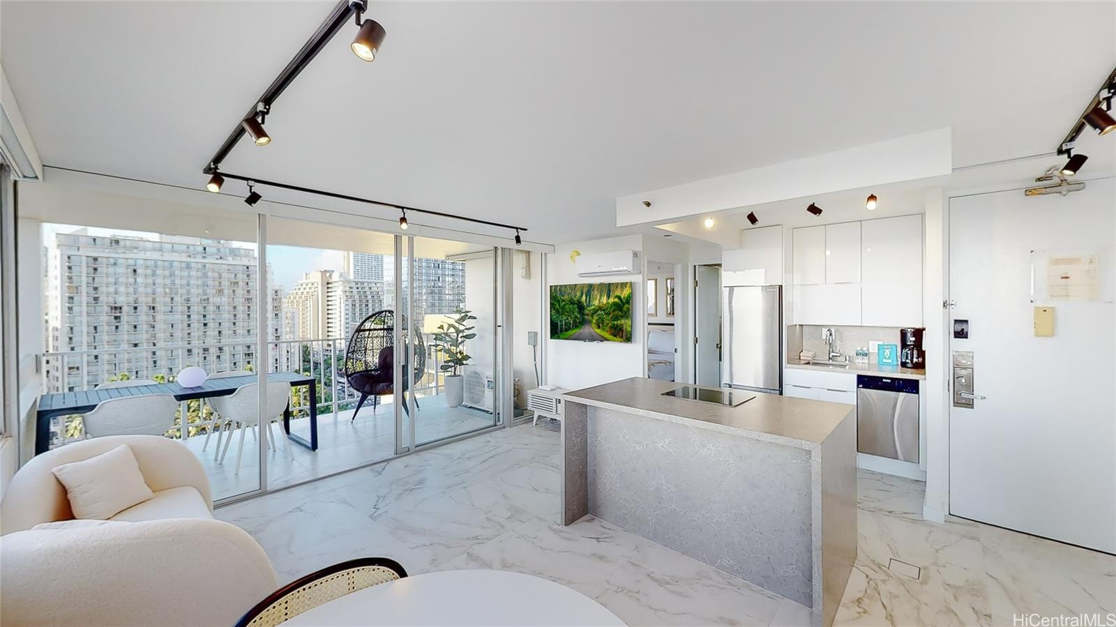 2427 Kuhio Avenue  Unit 1403