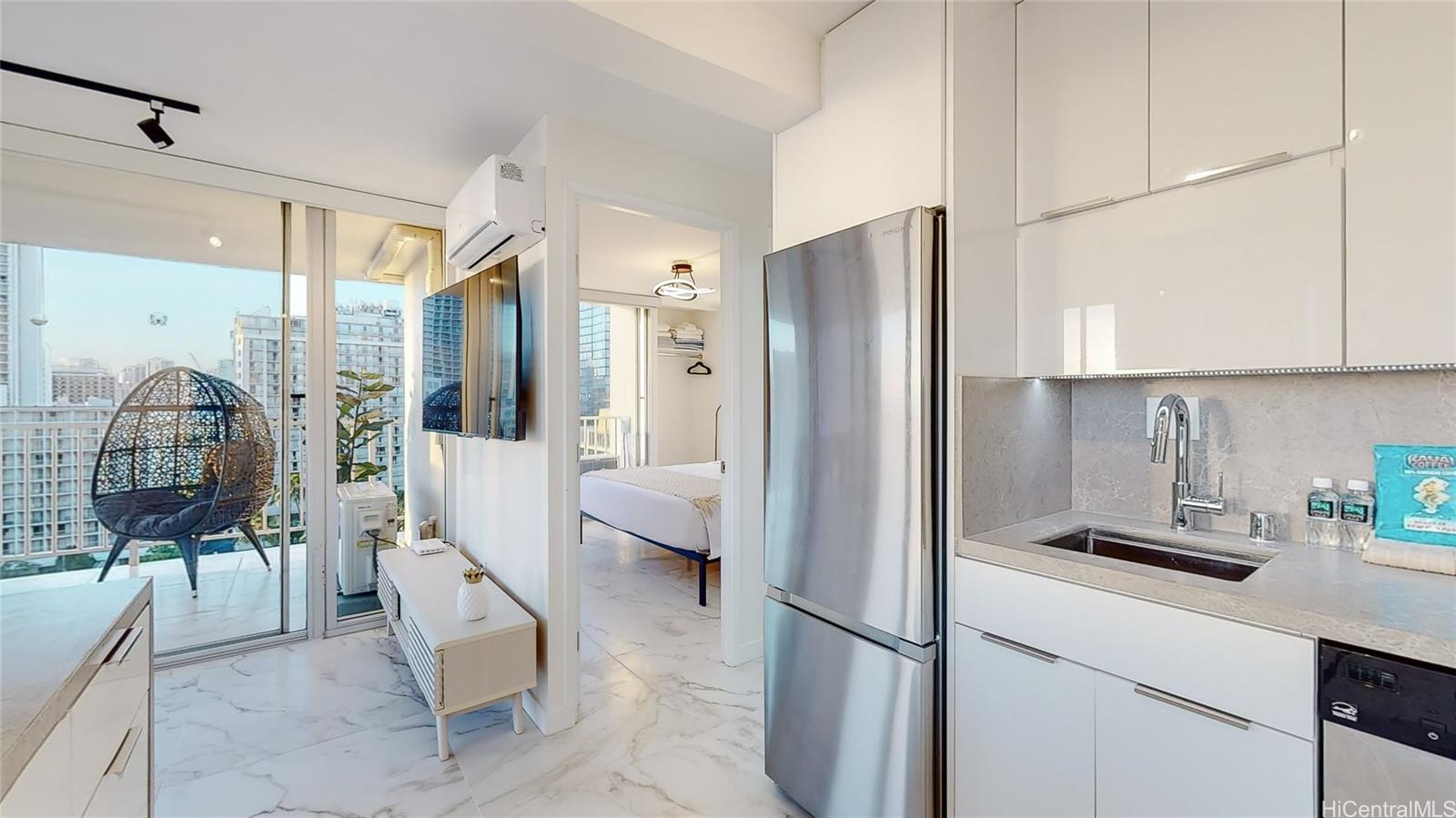 2427 Kuhio Avenue  Unit 1403