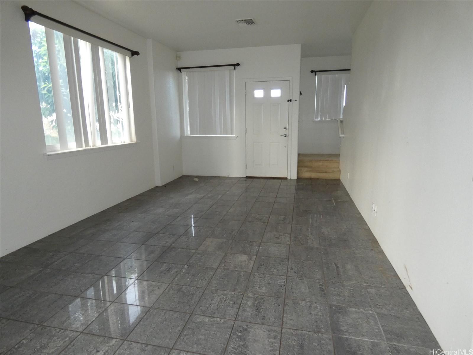 92-7049 Elele Street  Unit 18