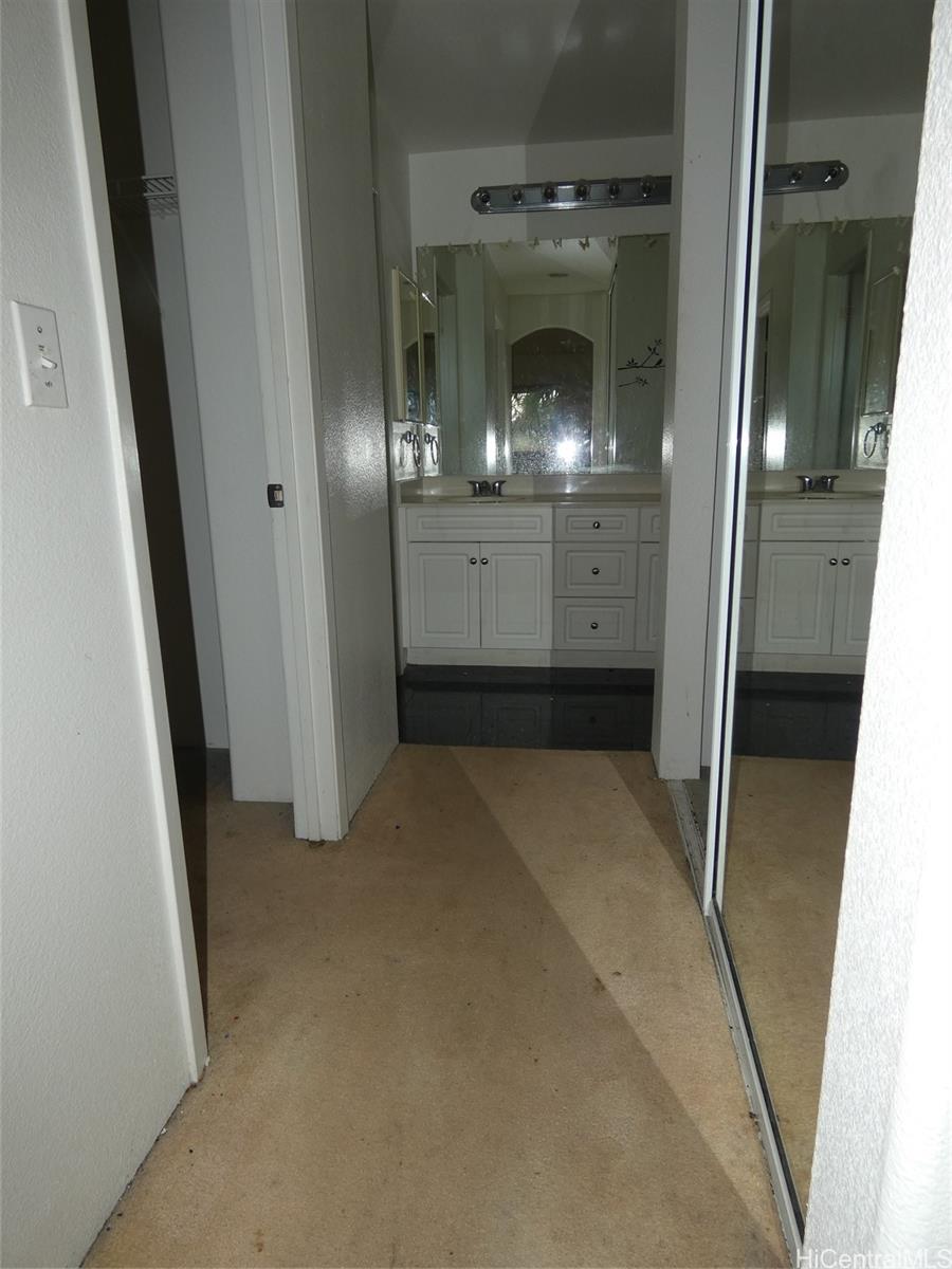 92-7049 Elele Street  Unit 18