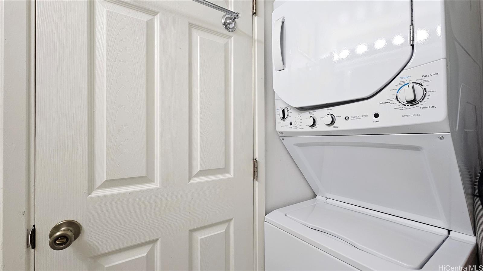 2100 Date Street  Unit 407
