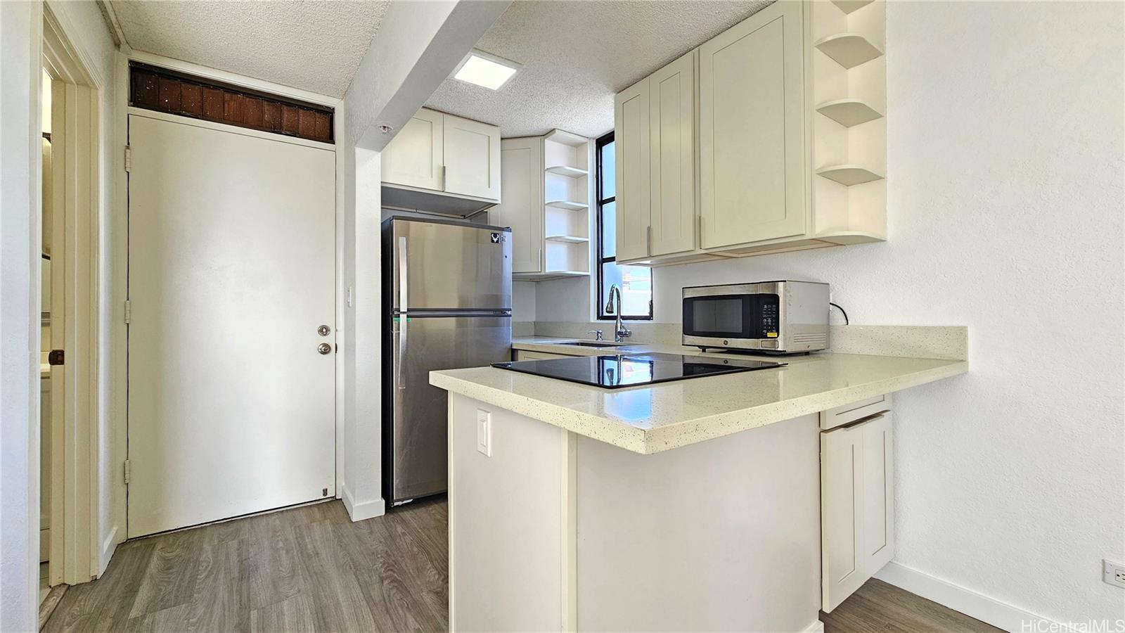 2100 Date Street  Unit 407