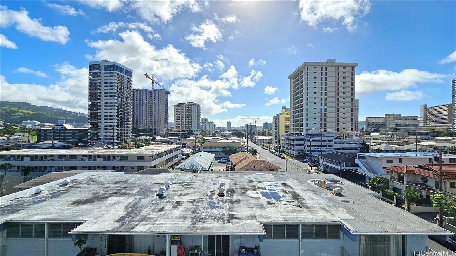 2100 Date Street  Unit 407