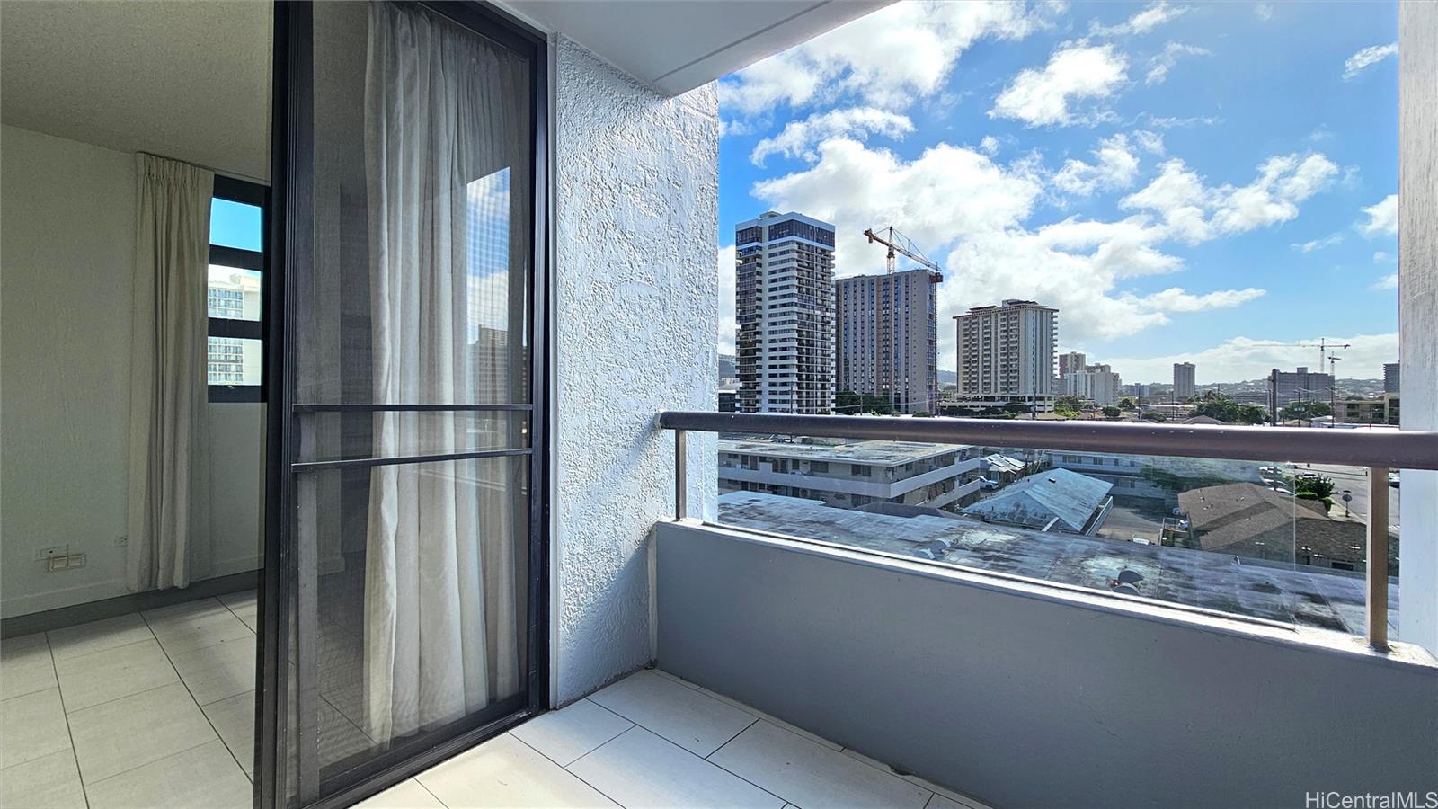 2100 Date Street  Unit 407