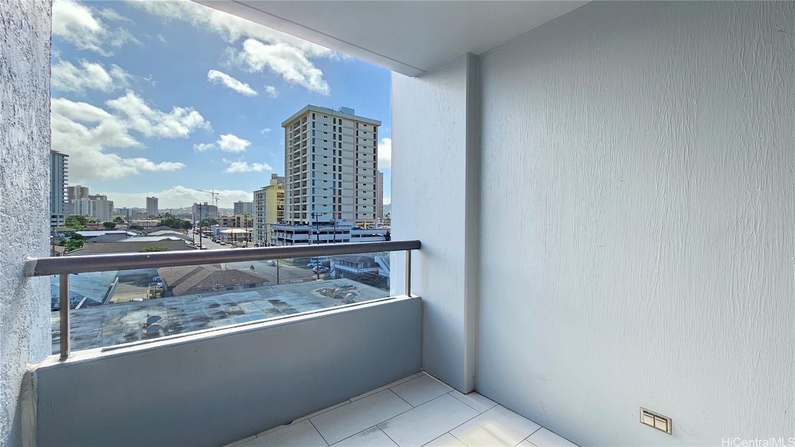 2100 Date Street  Unit 407