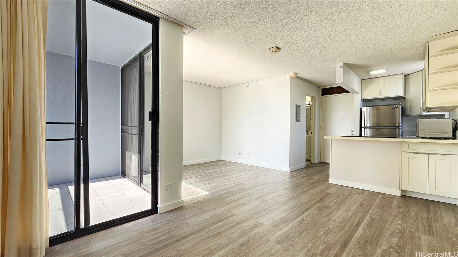 2100 Date Street  Unit 407