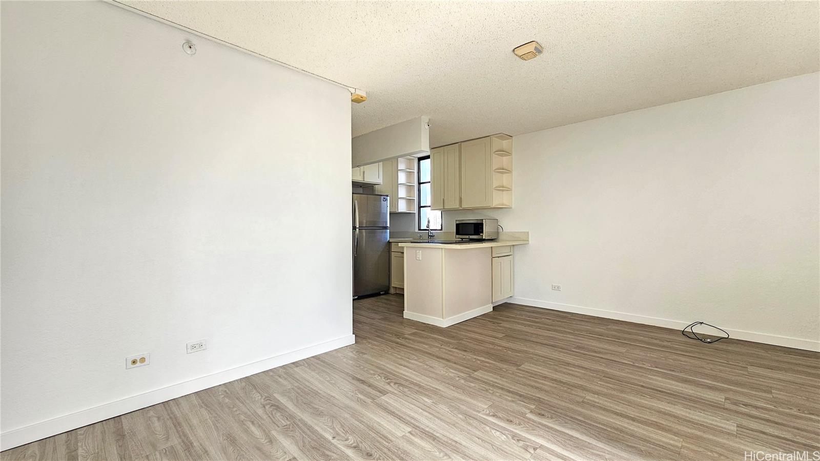 2100 Date Street  Unit 407