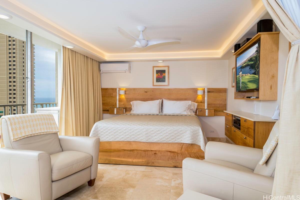 2427 Kuhio Avenue 2408