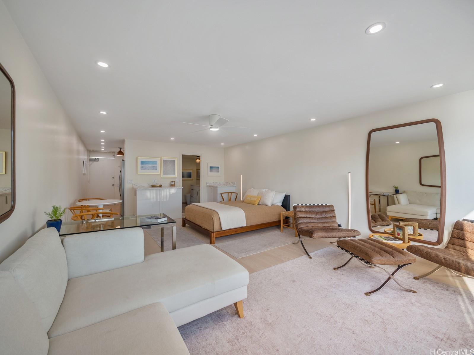 2895 Kalakaua Avenue  Unit 506