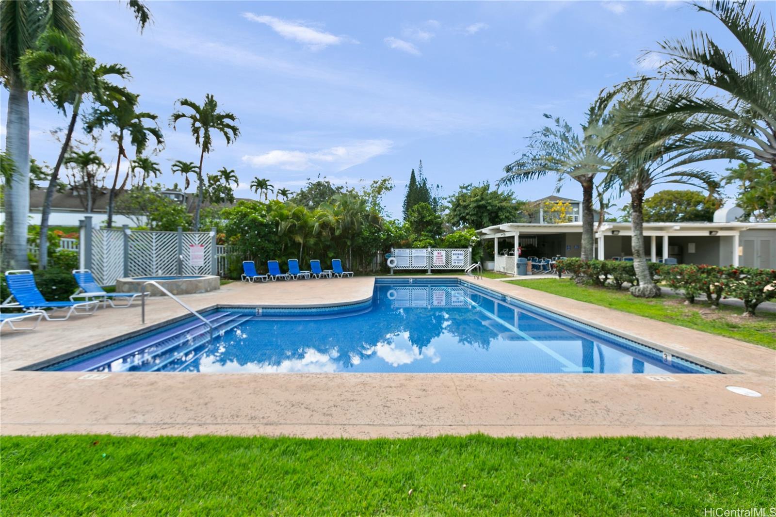 504 Mananai Place  Unit 14D