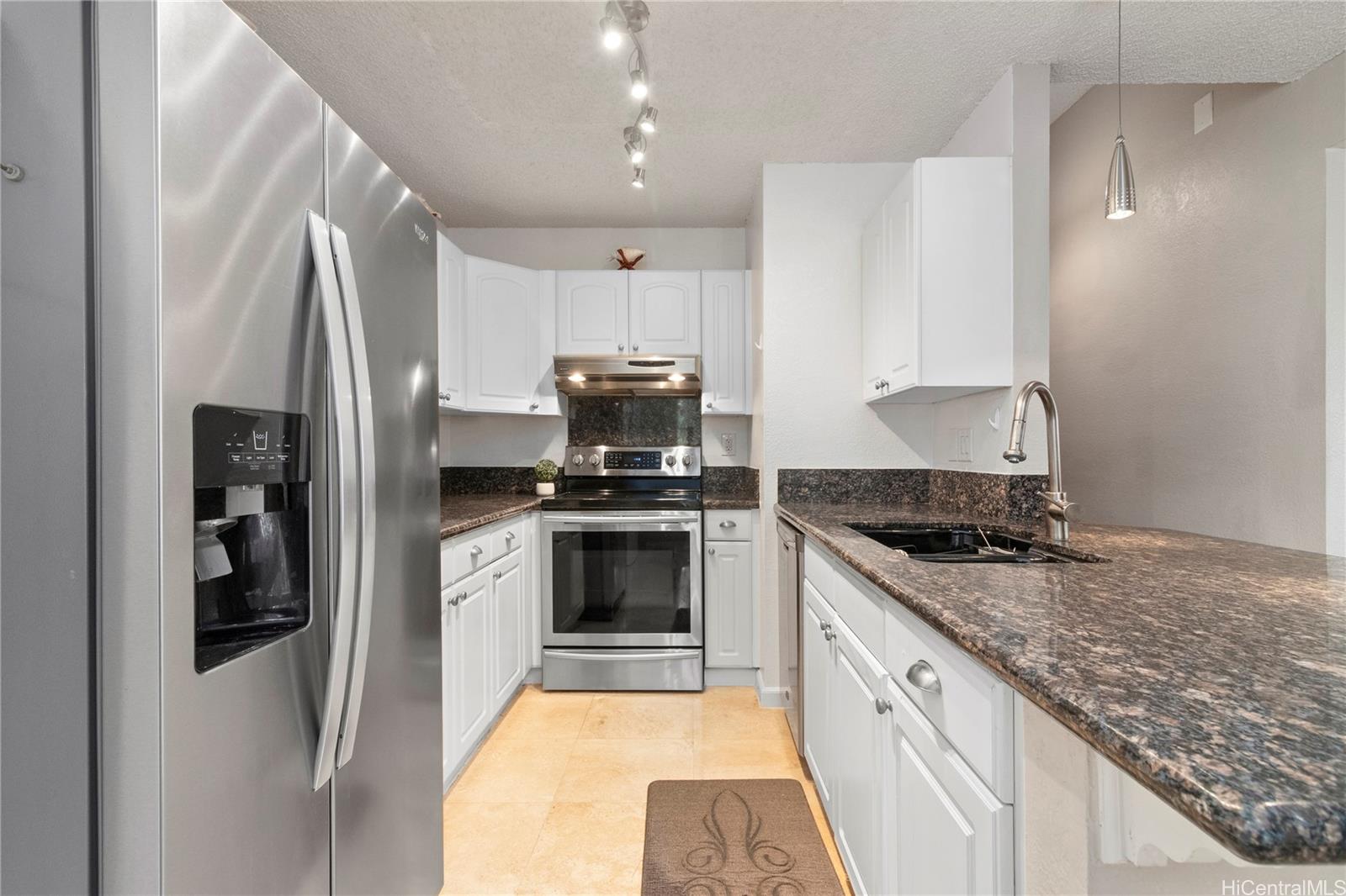 504 Mananai Place  Unit 14D