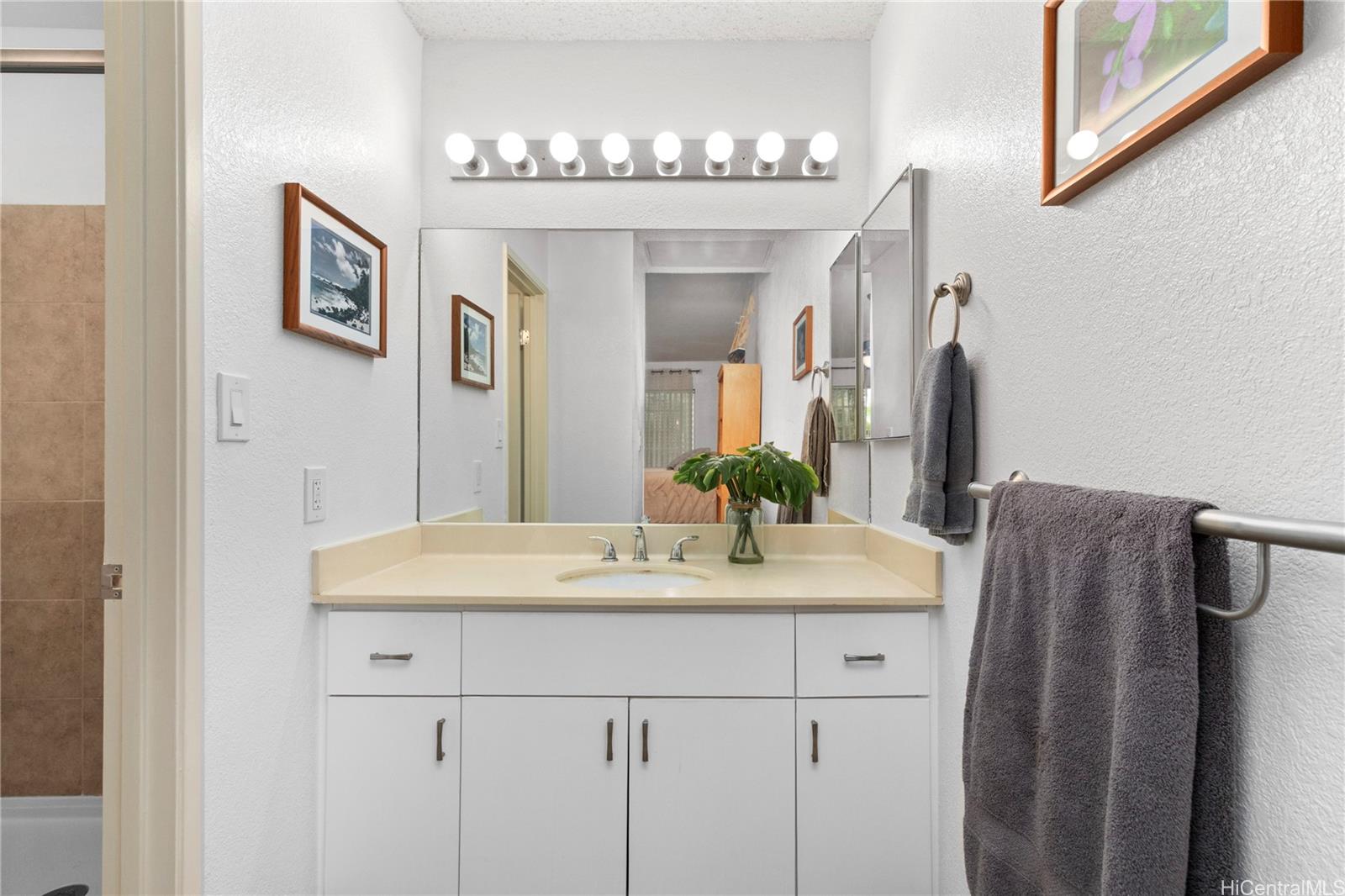 504 Mananai Place  Unit 14D