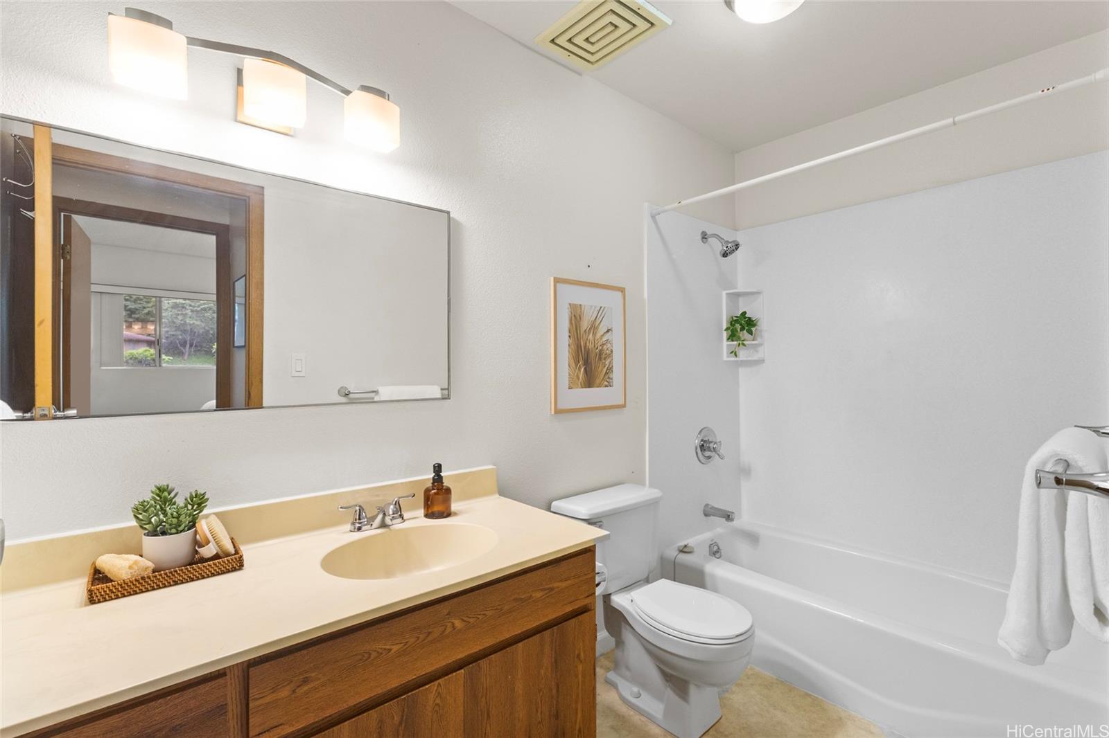 98-607 Kilinoe Street  Unit 8B2