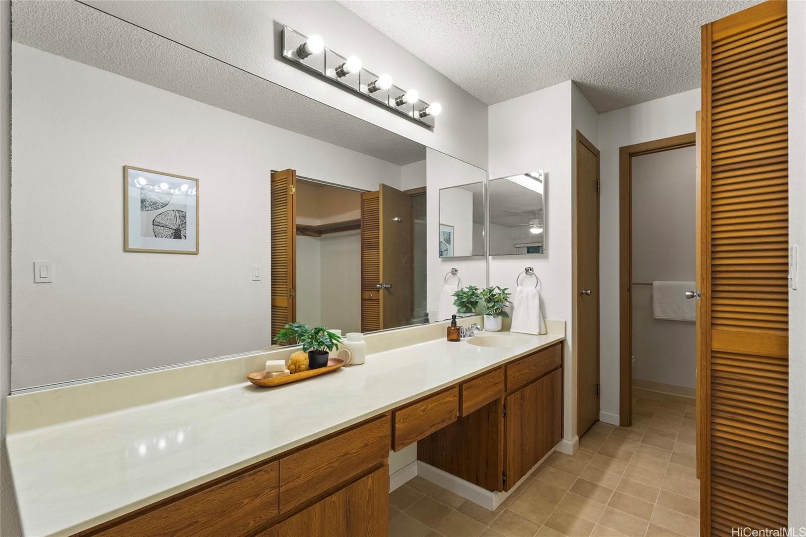 98-607 Kilinoe Street  Unit 8B2