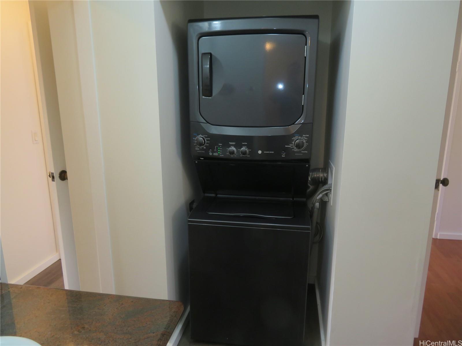 Photo 17 of 25