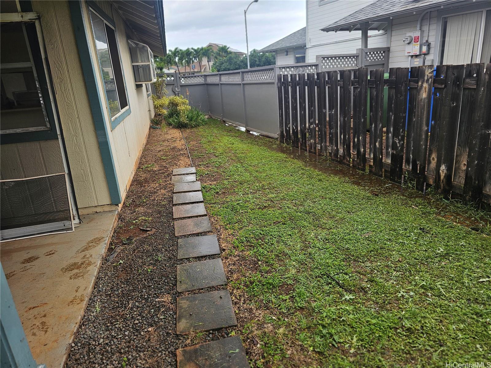 91-1127 Kumulipo Street