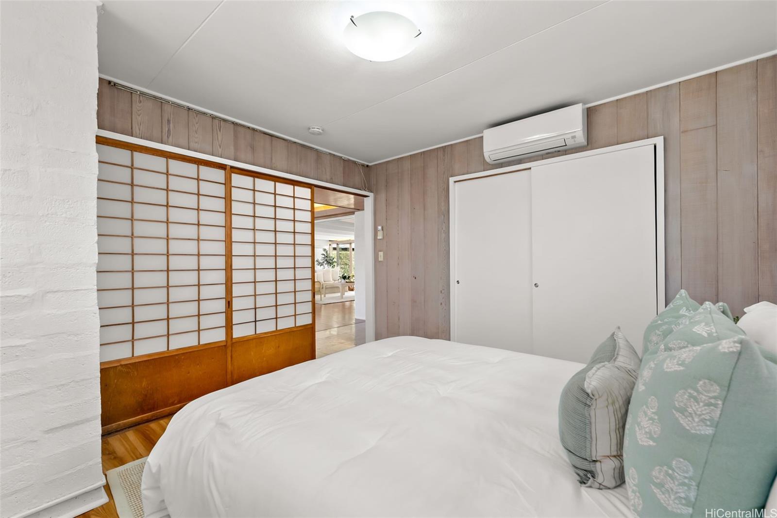 1081 Makaiwa Street