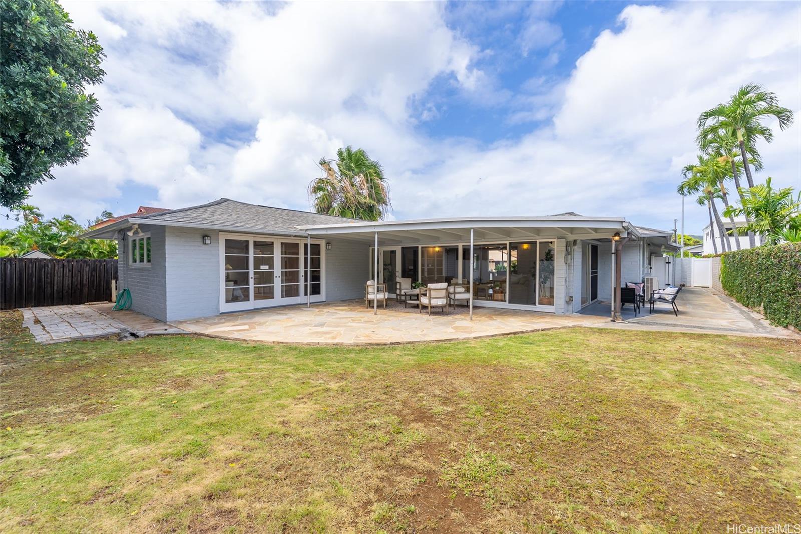 1081 Makaiwa Street