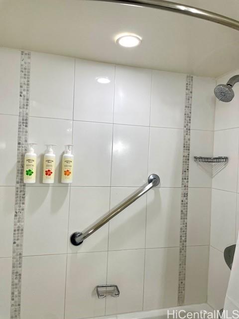 Photo 10 of 16