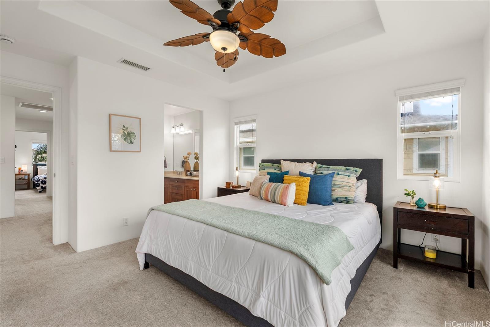 Photo 11 of 25