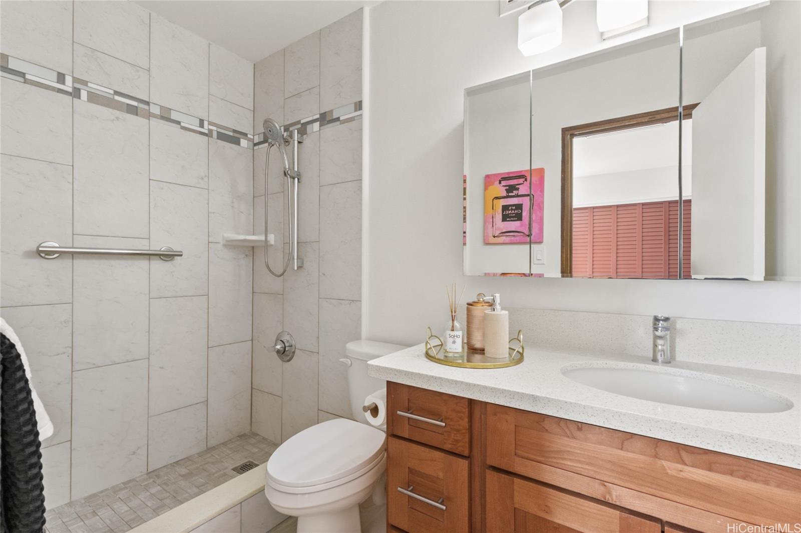 1320 Alexander Street  Unit 901