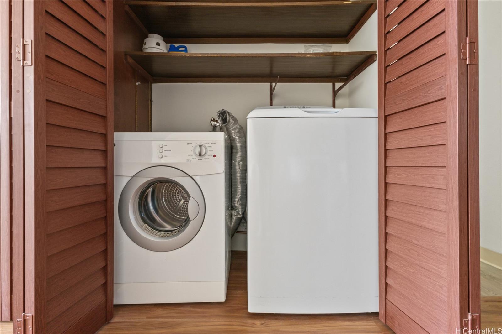 1320 Alexander Street  Unit 901