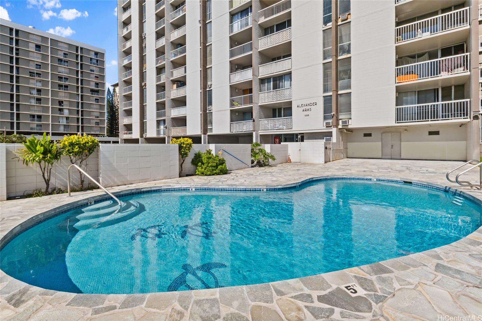 1320 Alexander Street  Unit 901
