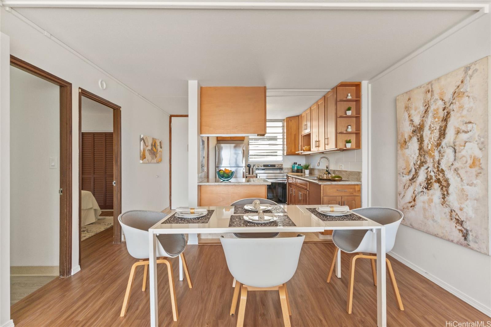 1320 Alexander Street  Unit 901