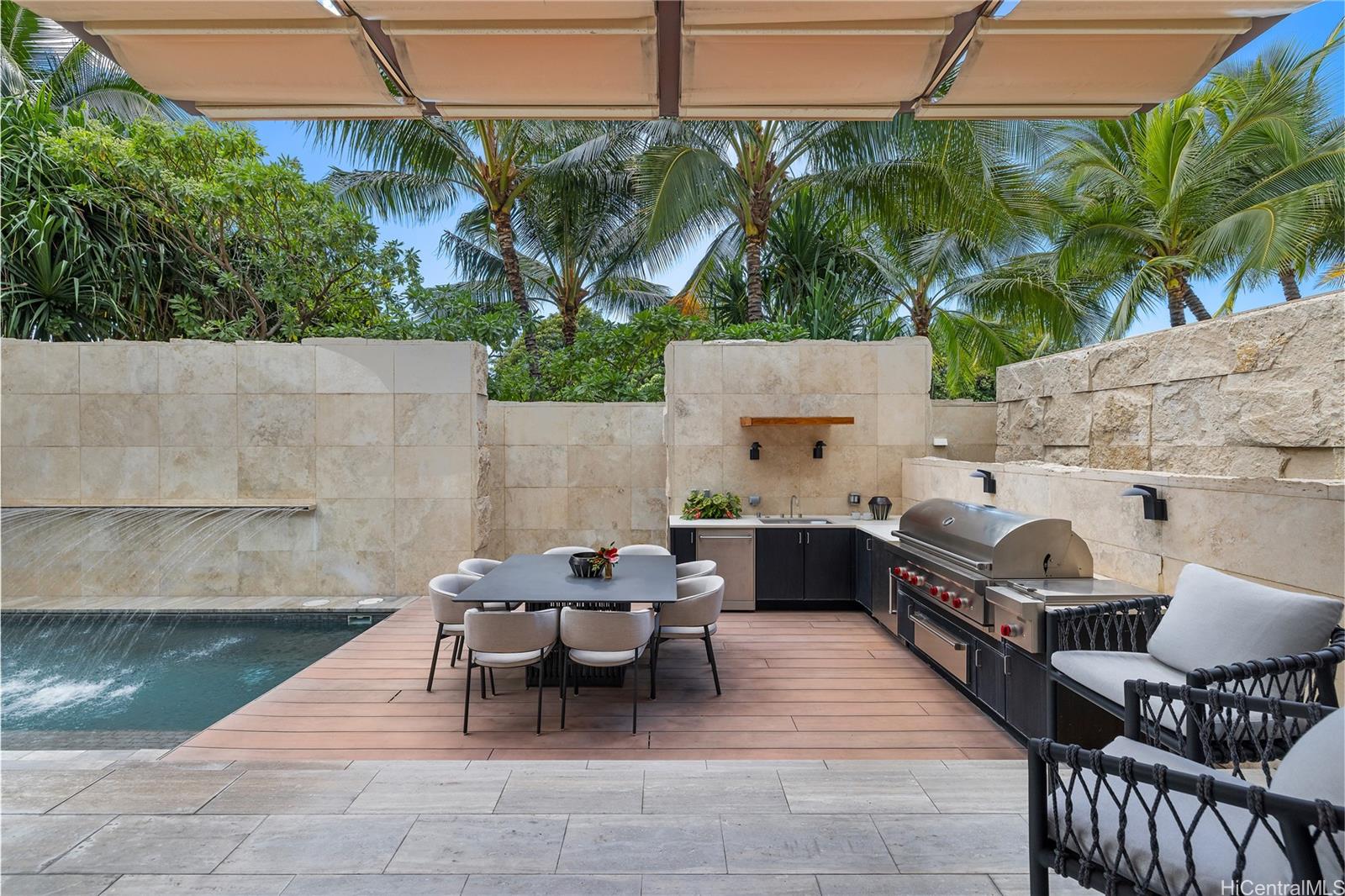 1118 Ala Moana Boulevard  Unit 1
