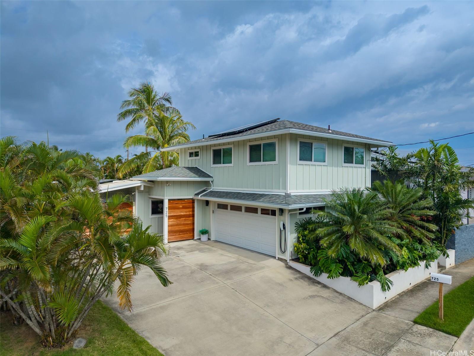 725 Paopua Loop