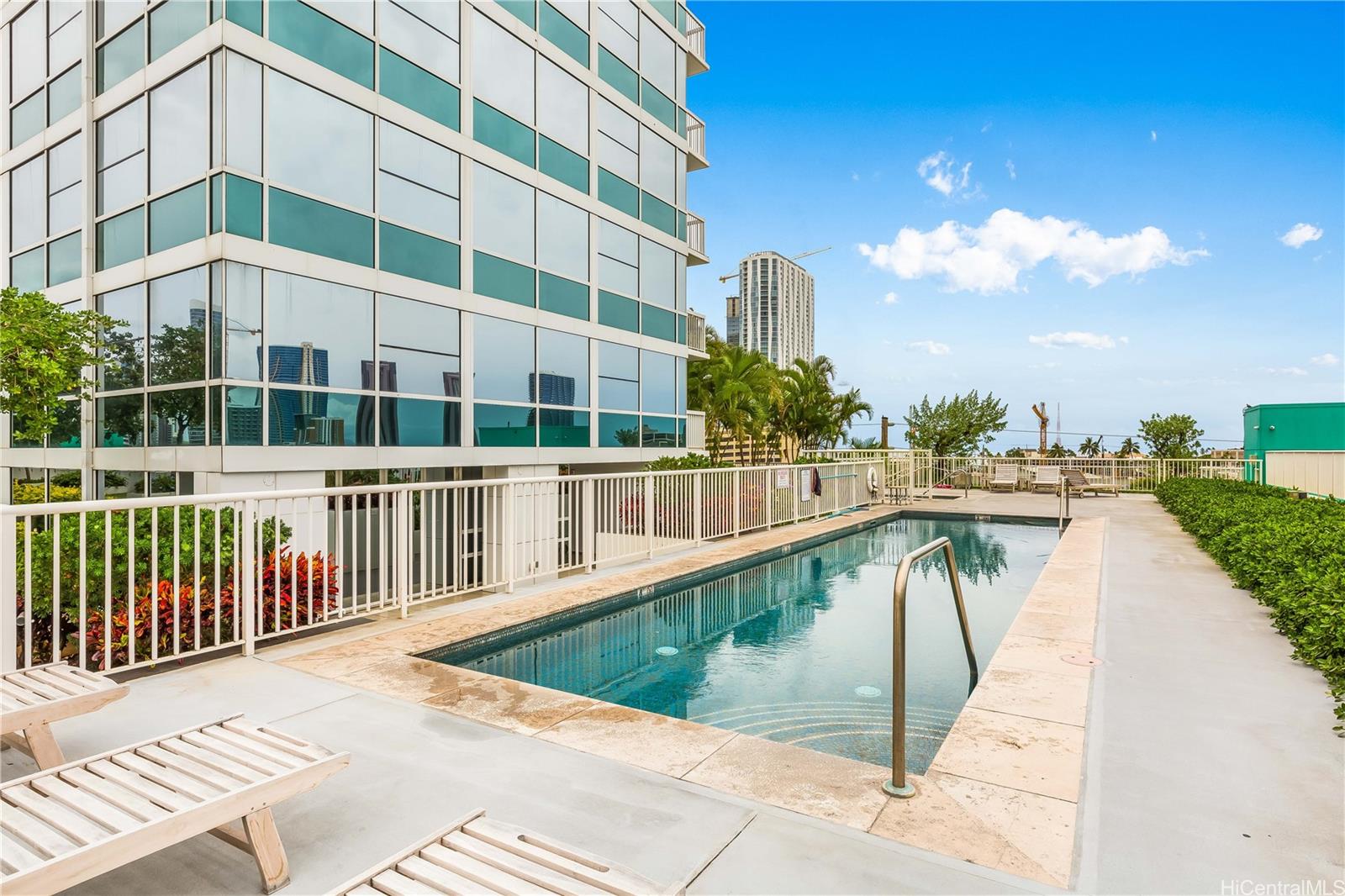 909 Kapiolani Boulevard  Unit 1607