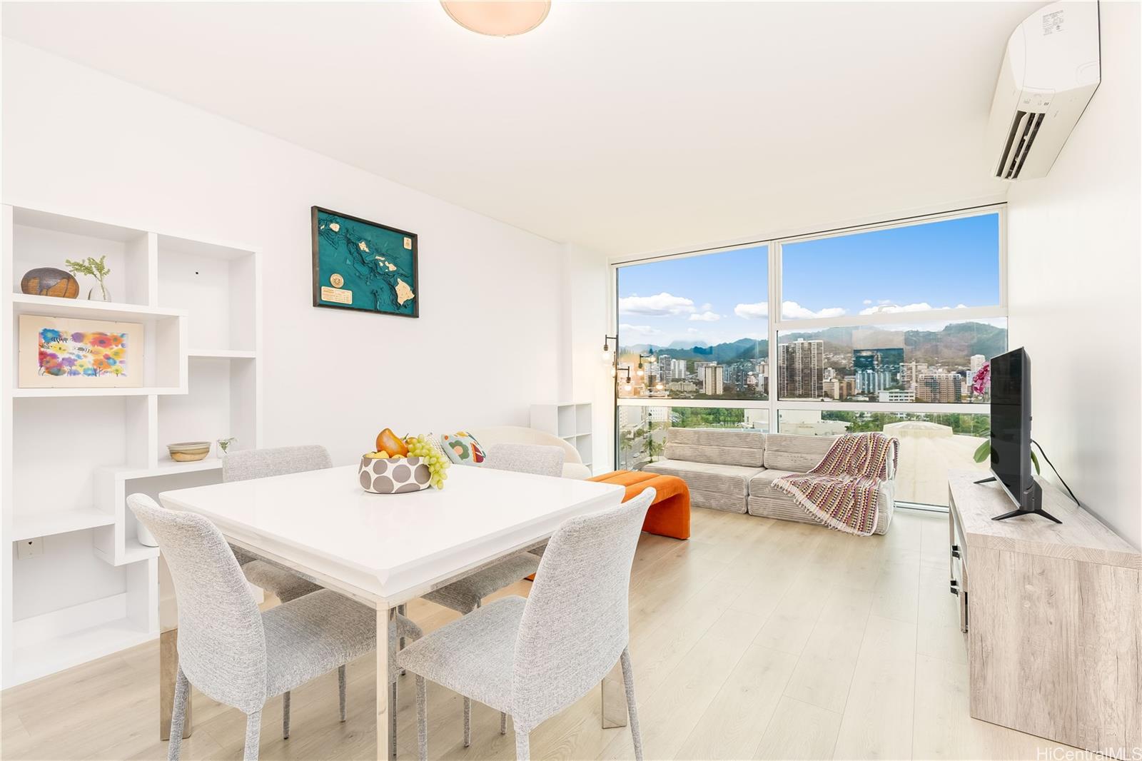 909 Kapiolani Boulevard  Unit 1607