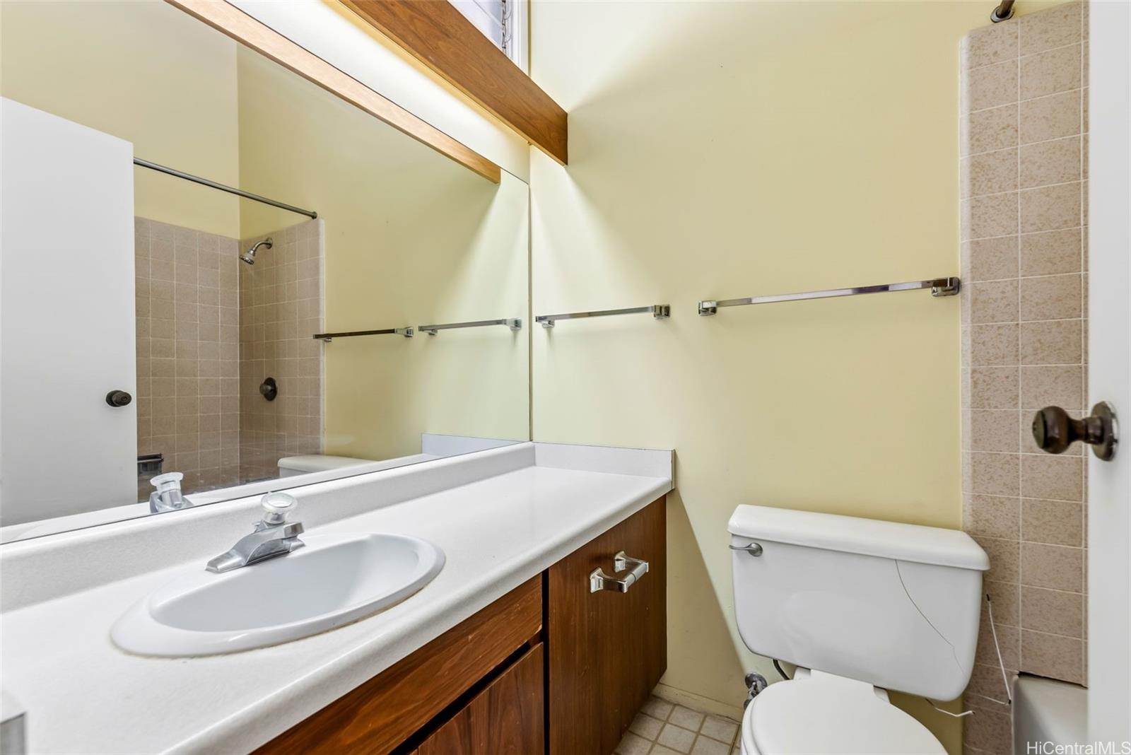 95-325 Kahikinui Court  Unit 223