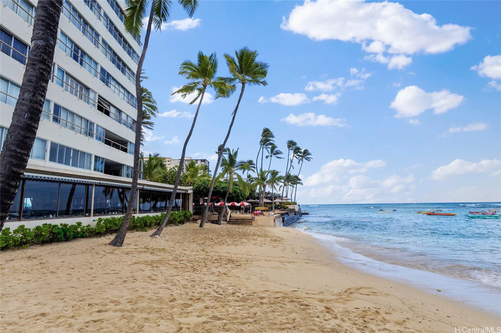 2895 Kalakaua Avenue  Unit 1202