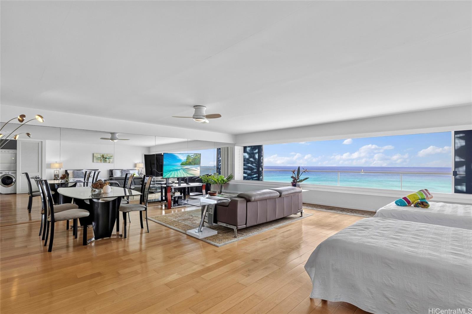 2895 Kalakaua Avenue  Unit 1202